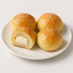 Pão de Cenoura com Recheio de Requeijão Vegetal (5 unidades)